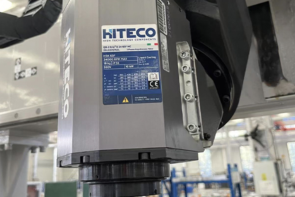 Ruteadora CNC de 5 ejes 02