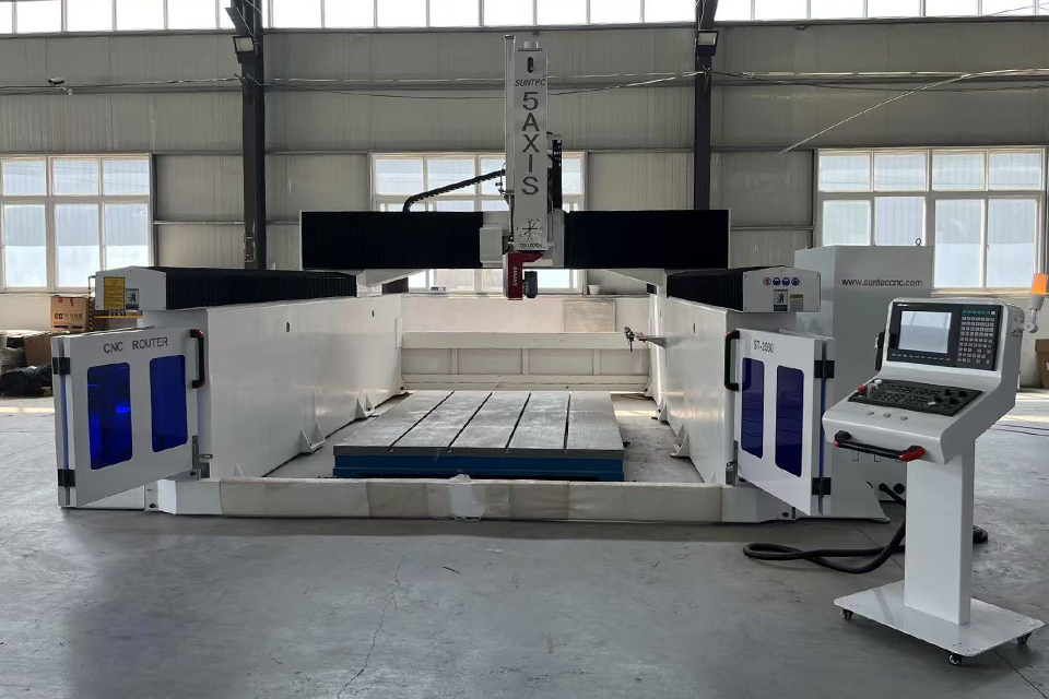 Router CNC a 5 assi