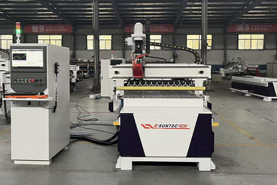 Fresatrice CNC vs. Router CNC: Distinzioni chiave per la produzione 2 Macchine CNC Router 02