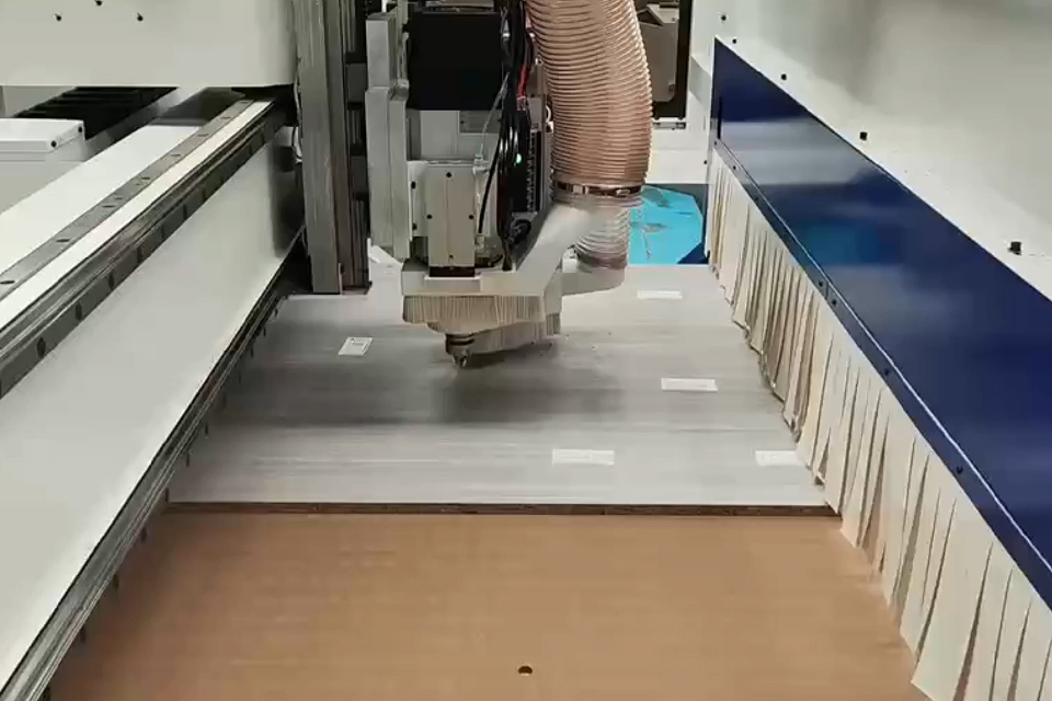 Router CNC de encaixe