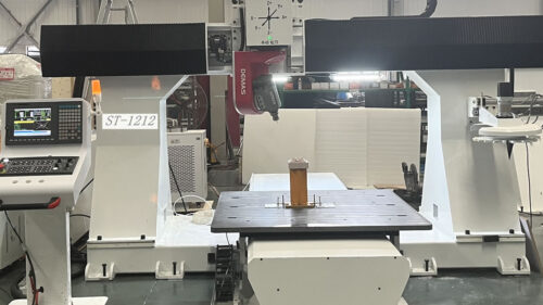 Mini router CNC a 5 assi Mini router CNC a 5 assi